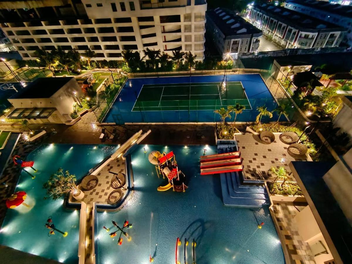 Luxury Couple Suites L Free Netflix L Massage Chair L Bathtub L Wifi 200Mbps L Town Area Bali Residence Malakka Dış mekan fotoğraf