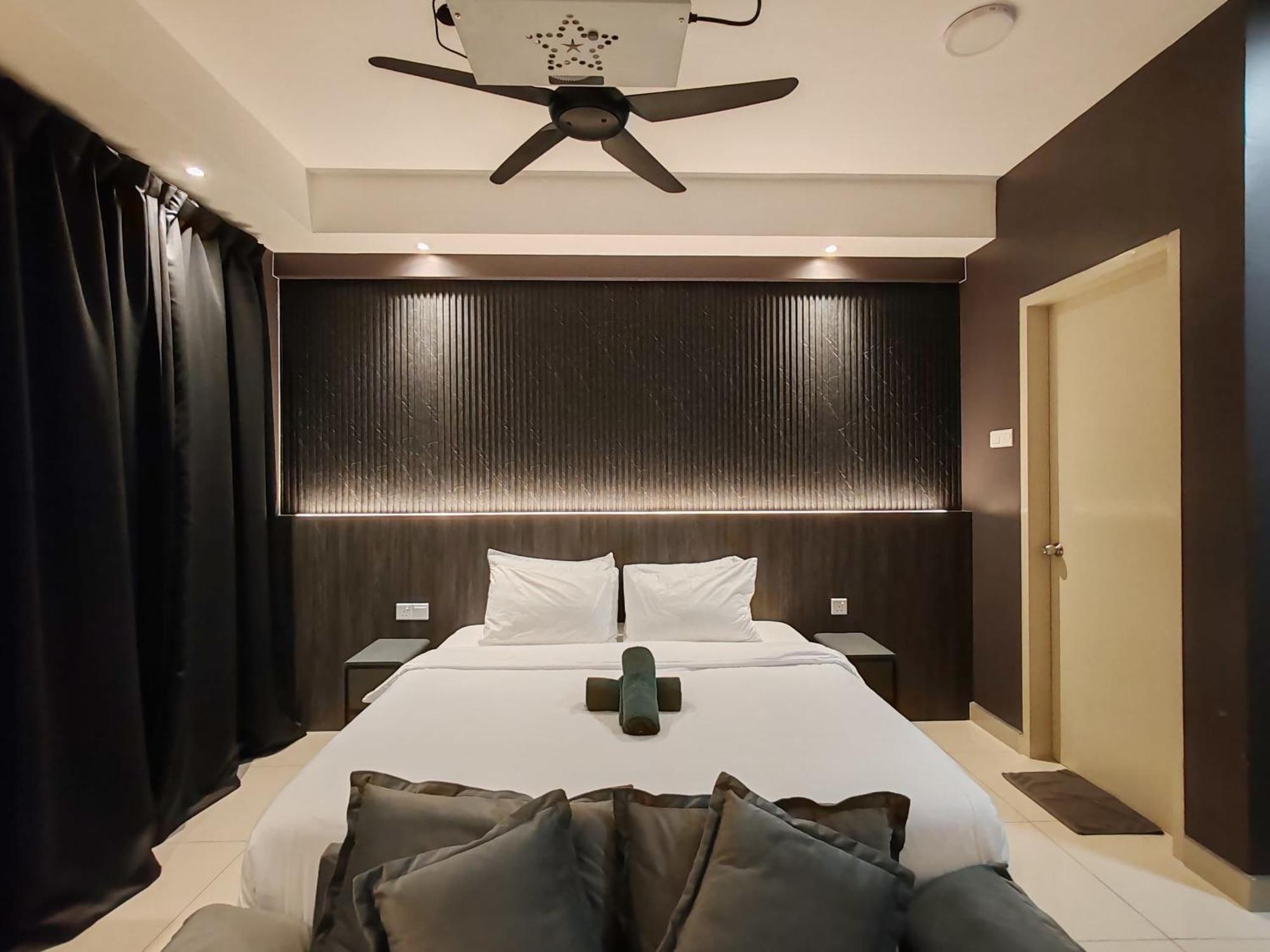 Luxury Couple Suites L Free Netflix L Massage Chair L Bathtub L Wifi 200Mbps L Town Area Bali Residence Malakka Dış mekan fotoğraf